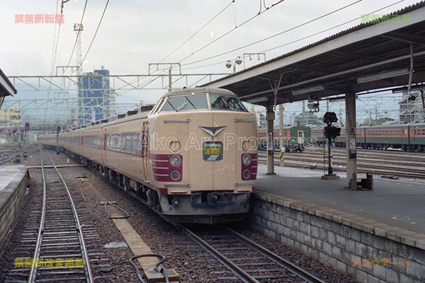 特急あずさ３号　松本