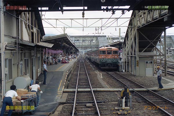 松本駅発車