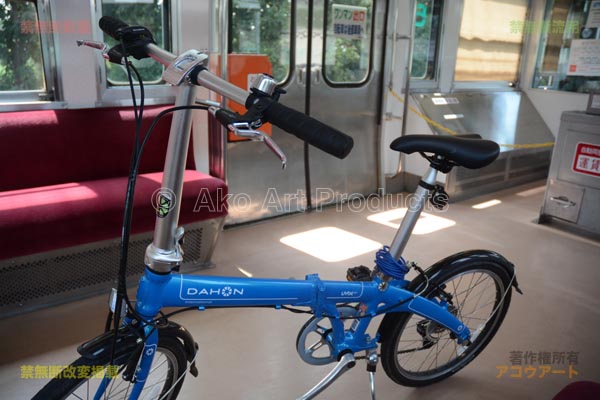 電車内の自転車